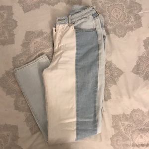 These are Pacsun Mom Jeans with a cool pattern design on them. Size 26